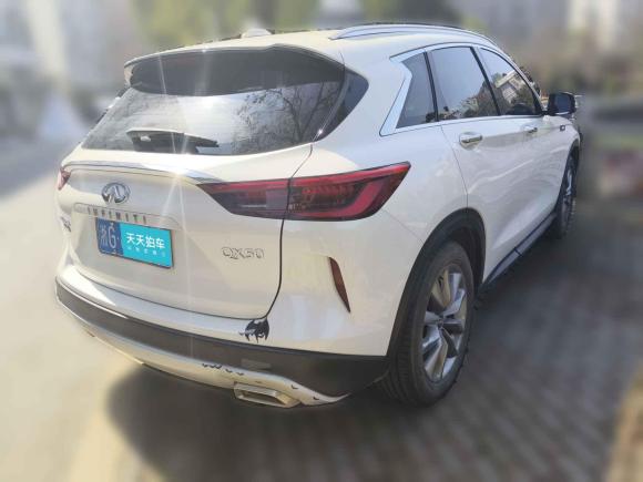[义乌·浙G] 二手英菲尼迪英菲尼迪QX502022款 2.0T 两驱时尚版