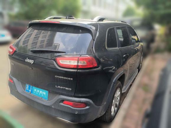 [台州·浙J] 二手Jeep自由光2017款 2.4L 领先智能版