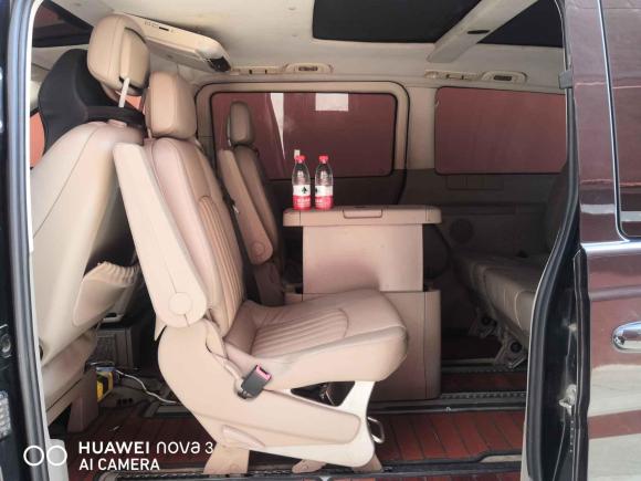 [青岛·鲁U] 二手奔驰唯雅诺2010款 2.5L 尊贵版