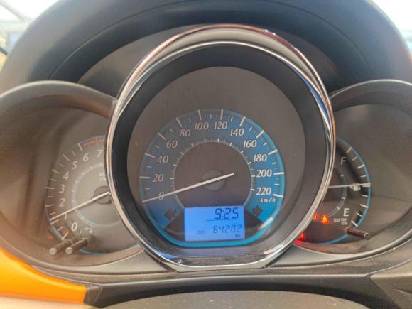 [西安·陕A] 二手丰田YARiS L 致炫2014款 1.5G 手动炫动版