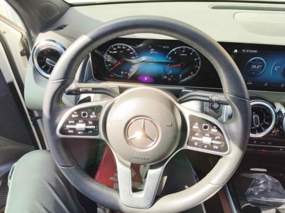 [上海·沪D] 二手奔驰奔驰GLB2020款 GLB 180 动感型