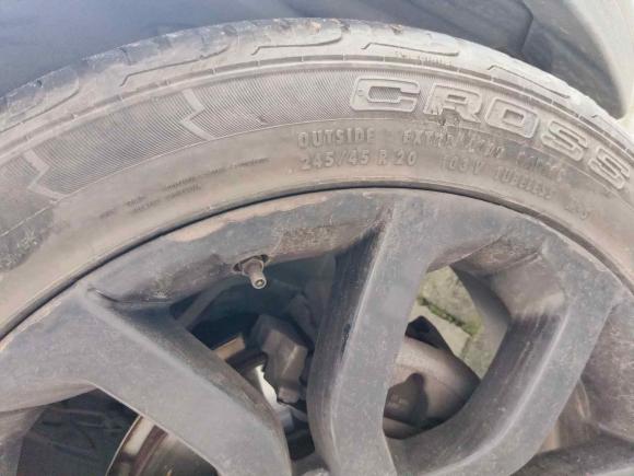 [义乌·浙G] 二手路虎揽胜极光2013款 2.0T 5门耀动版