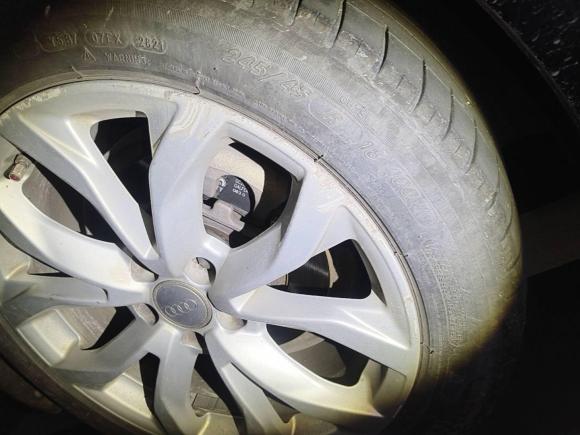 [广州·粤A] 二手奥迪奥迪A6L2018款 30周年年型 35 TFSI 时尚型