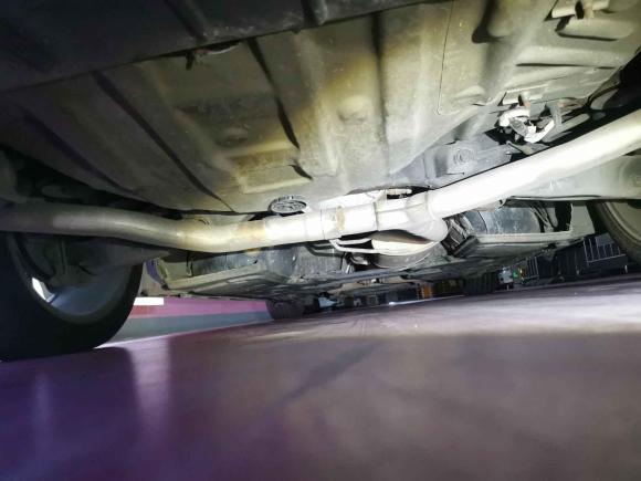 [广州·粤L] 二手克莱斯勒克莱斯勒300C2014款 3.0L 卓越版