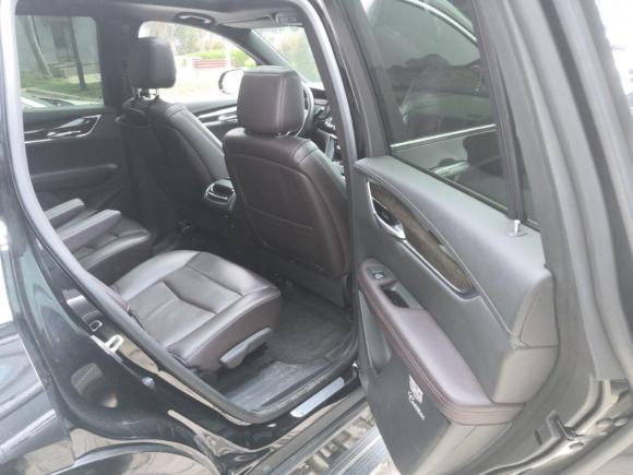 [西安·陕U] 二手凯迪拉克凯迪拉克XT62021款 2.0T 六座两驱豪华型