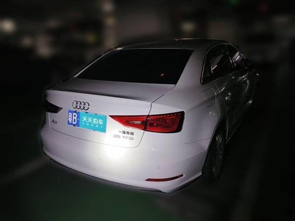 [深圳·粤B] 二手奥迪奥迪A32016款 Limousine 35 TFSI 领英型