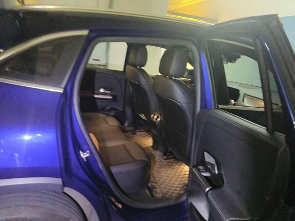 [成都·川A] 二手奔驰奔驰EQA2022款 EQA 260