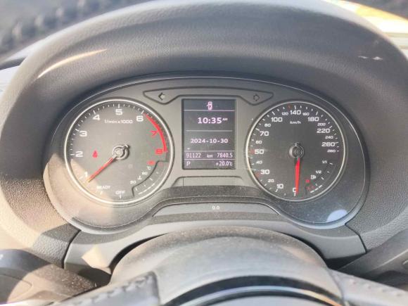 [青岛·鲁B] 二手奥迪奥迪A32018款 30周年年型 Limousine 35 TFSI 进取型