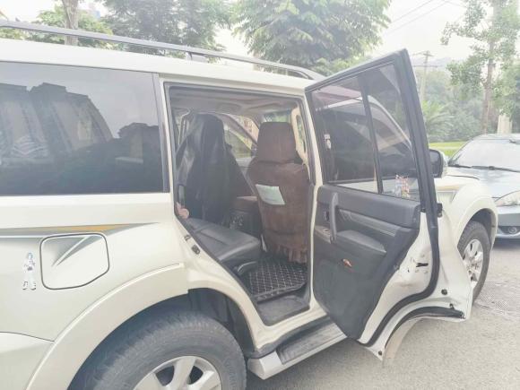 [成都·川A] 二手三菱帕杰罗2016款 3.0L 自动尊贵版 国V