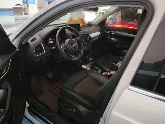 [济南·鲁A] 二手奥迪奥迪Q32016款 30 TFSI 时尚型