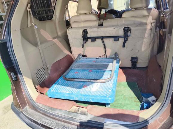 [深圳·粤L] 二手宝骏宝骏7302014款 1.5L 手动舒适ESP版 7座