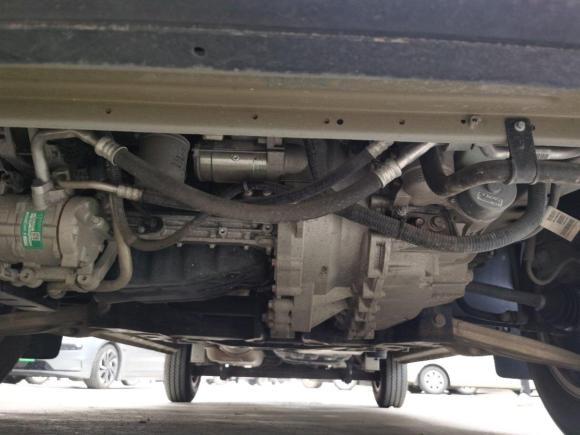 [温州·浙C] 二手上汽大通MAXUS上汽大通MAXUS V902020款 2.0TAMT运杰版前驱后单胎短轴中顶6座