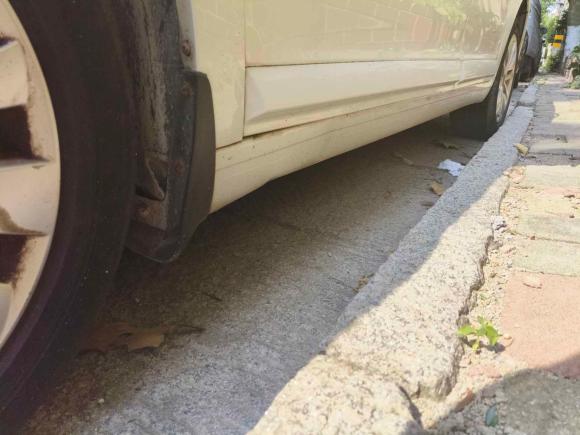 [青岛·鲁B] 二手雪铁龙世嘉2013款 三厢 1.6L 自动品尚型