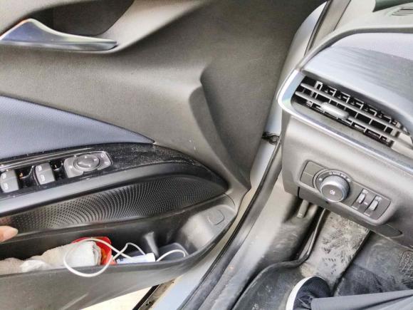 [上海·沪A] 二手别克微蓝62023款 430km 舒享版