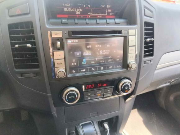 [广州·粤A] 二手三菱帕杰罗2014款 3.0L 精英超越版