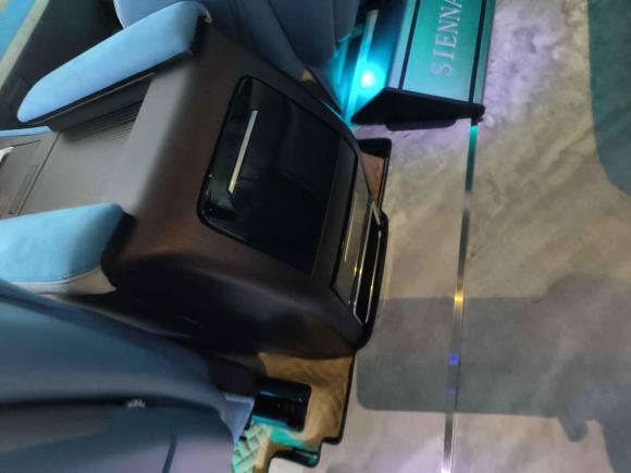 [广州·粤A] 二手丰田赛那SIENNA2021款 2.5L混动 舒适版