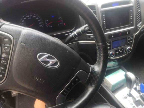 [北京·京F] 二手现代胜达经典2010款 2.4 至尊版 七座四驱