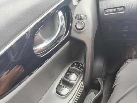 [金华·鄂F] 二手日产逍客2016款 2.0L CVT尊享版