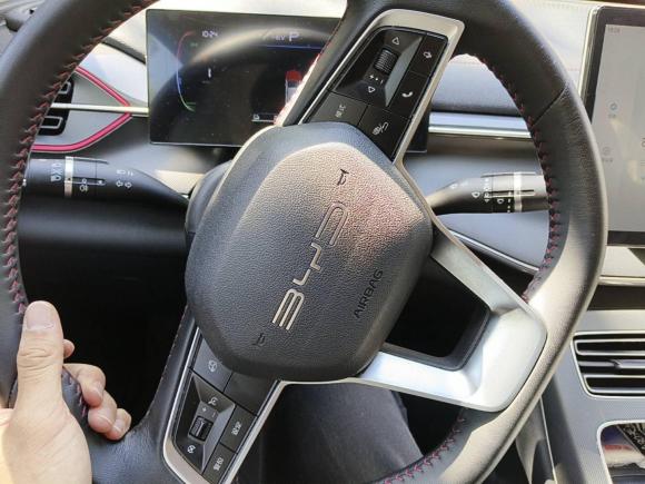 [深圳·粤B] 二手比亚迪驱逐舰052022款 DM-i 55KM 舒适型