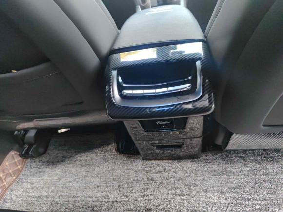 [无锡·苏B] 二手凯迪拉克凯迪拉克XT62020款 28T 六座豪华型