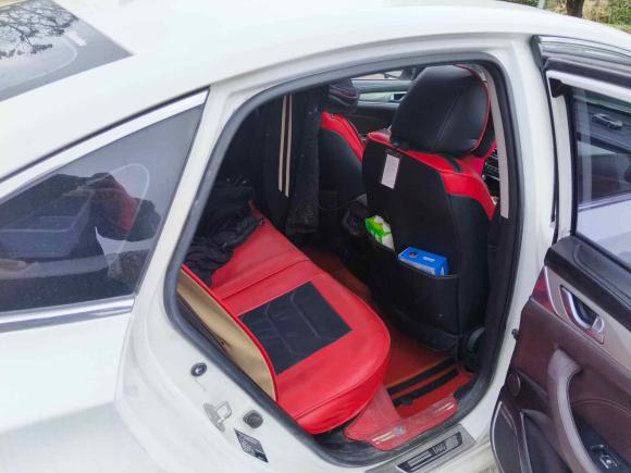 [成都·川A] 二手长安逸动2018款 1.6L GDI 自动领尚型