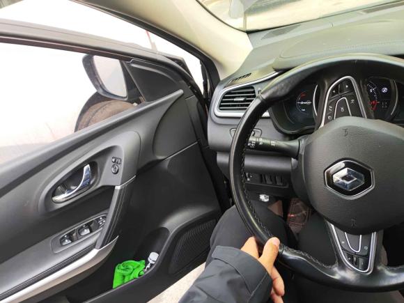 [青岛·鲁B] 二手雷诺科雷嘉2017款 2.0L 两驱豪华版