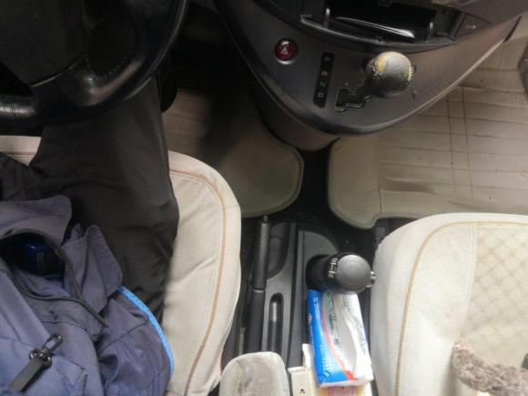 [南通·苏K] 二手三菱格蓝迪2006款 2.4 七人绒布版