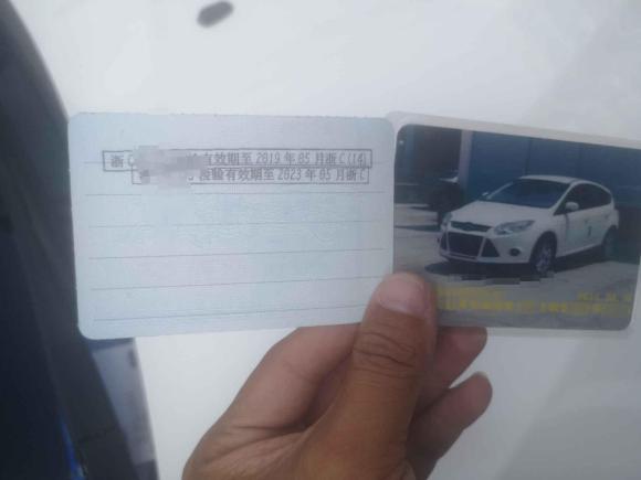 [温州·浙C] 二手福特福克斯2012款 两厢 1.6L 自动舒适型