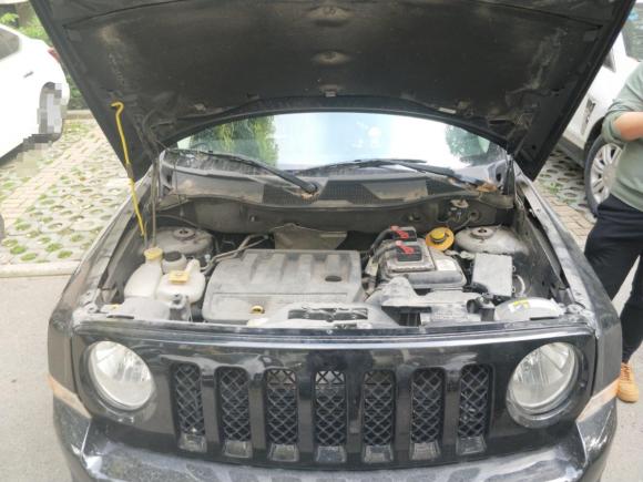 [合肥·皖A] 二手Jeep自由客2015款 2.0L 运动版