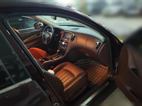 [上海·沪A] 二手英菲尼迪英菲尼迪QX502013款 2.5L 两驱优雅版