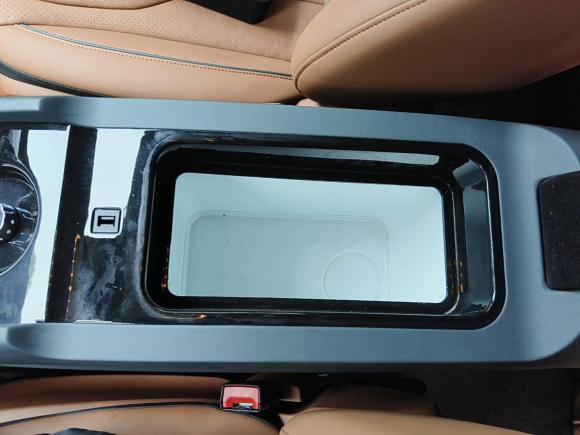 [南京·苏L] 二手奔驰威霆2023款 2.0T 商务版 7座