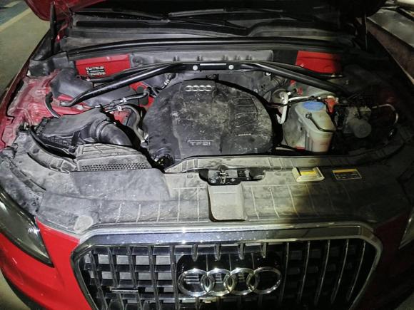 [武汉·鄂A] 二手奥迪奥迪Q52017款 Plus 40 TFSI 技术型