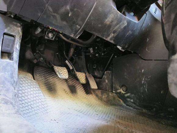 [台州·粤T] 二手哈弗哈弗H62017款 红标 运动版 1.5T 手动两驱精英型