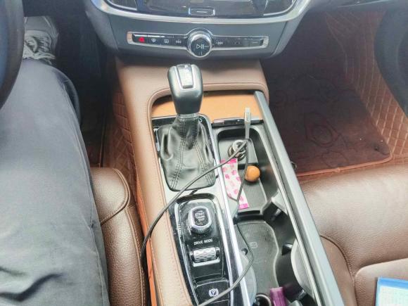 [上海·沪C] 二手沃尔沃沃尔沃S902019款 T5 智逸版