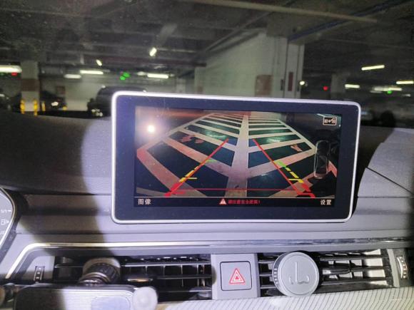 [深圳·粤B] 二手奥迪奥迪A4L2017款 Plus 40 TFSI 时尚型