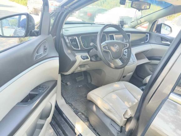 [济南·鲁N] 二手别克别克GL82013款 3.0L GT豪华商务豪雅版