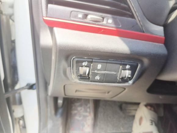 [深圳·湘A] 二手长安长安CS552018款 1.5T 自动炫彩型 国V