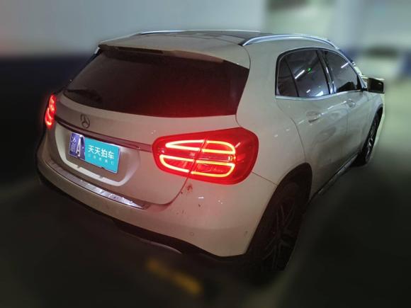 [成都·渝A] 二手奔驰奔驰GLA2016款 GLA 200 动感型