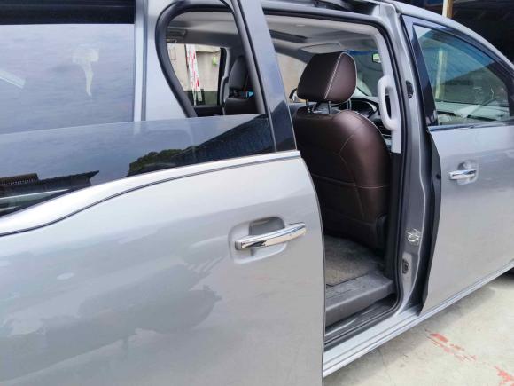 [上海·沪F] 二手别克别克GL82023款 陆上公务舱 652T 豪华型