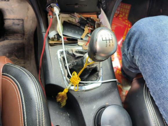 [广州·粤J] 二手东风风行风行F6002016款 F600 1.5T 豪华型