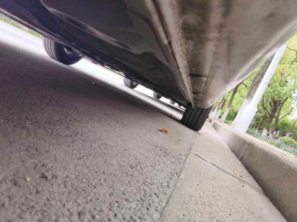 [上海·皖P] 二手荣威荣威3502014款 1.5L 自动迅达版