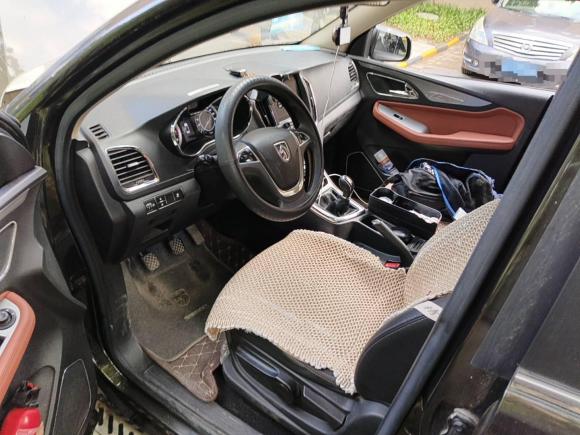 [西安·陕A] 二手宝骏宝骏5602015款 1.8L 手动精英型