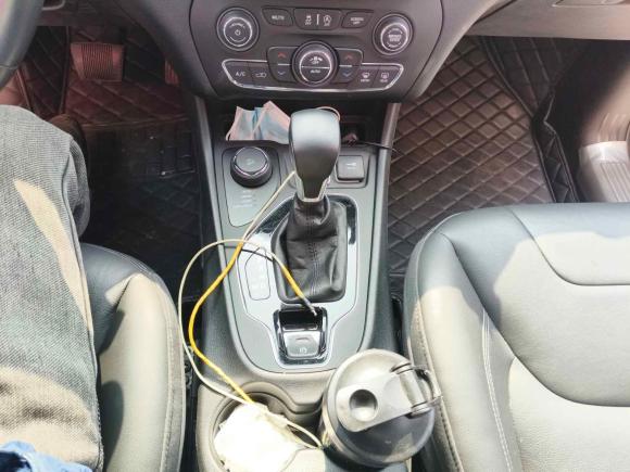 [青岛·鲁U] 二手Jeep自由光2019款 2.0T 四驱探享版+自动驾驶智慧包 国VI