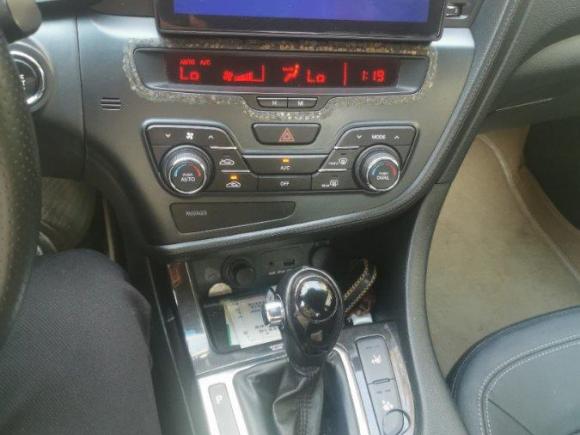 [金华·湘G] 二手起亚起亚K52011款 2.0L 自动DLX