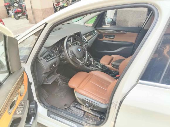 [上海·沪F] 二手宝马宝马2系多功能旅行车2015款 218i 运动设计套装