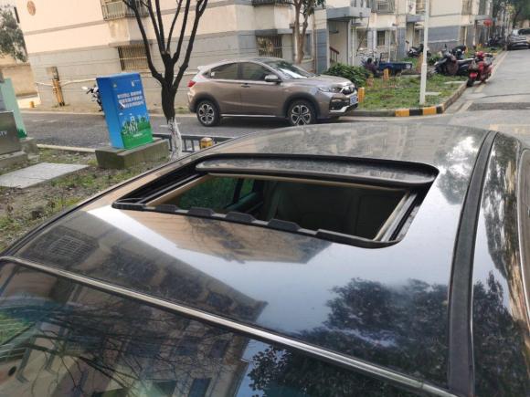 [苏州·苏E] 二手荣威荣威7502011款 2.5L 750E NAVI贵雅版