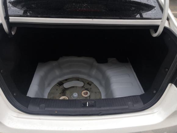 [青岛·鲁B] 二手长安逸动新能源2015款 纯电动豪华型