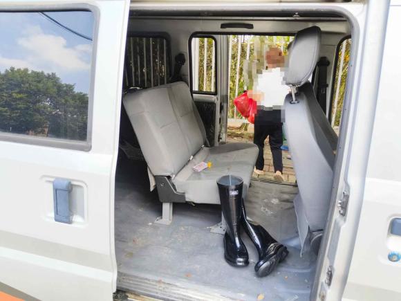 [佛山·粤A] 二手五菱汽车五菱荣光EV2022款 基本型客车鹏辉电池