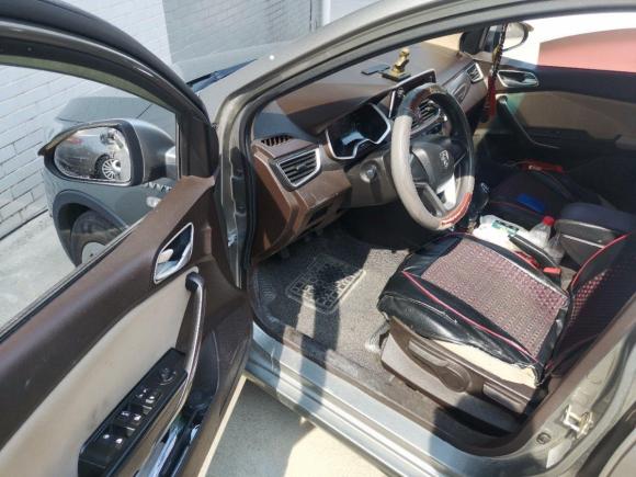 [常州·苏D] 二手宝骏宝骏310W2017款 1.5L 手动舒适型 国V