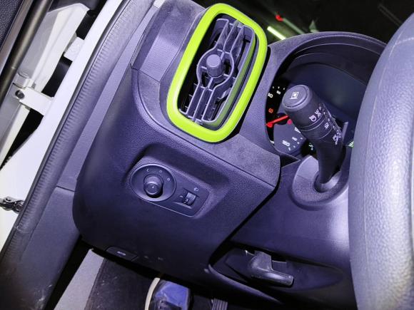 [深圳·粤B] 二手荣威科莱威CLEVER2020款 都市风尚版